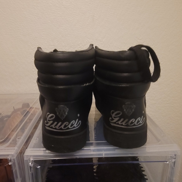 Gucci - Picture 2 of 4